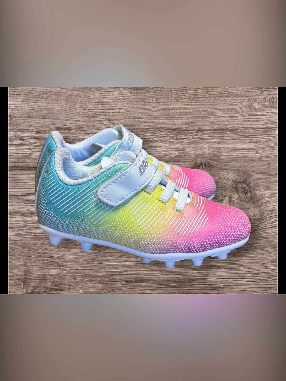 Like new! Brava Soccer Toddler Exempt 2.0 Soccer Cleats SZ 7